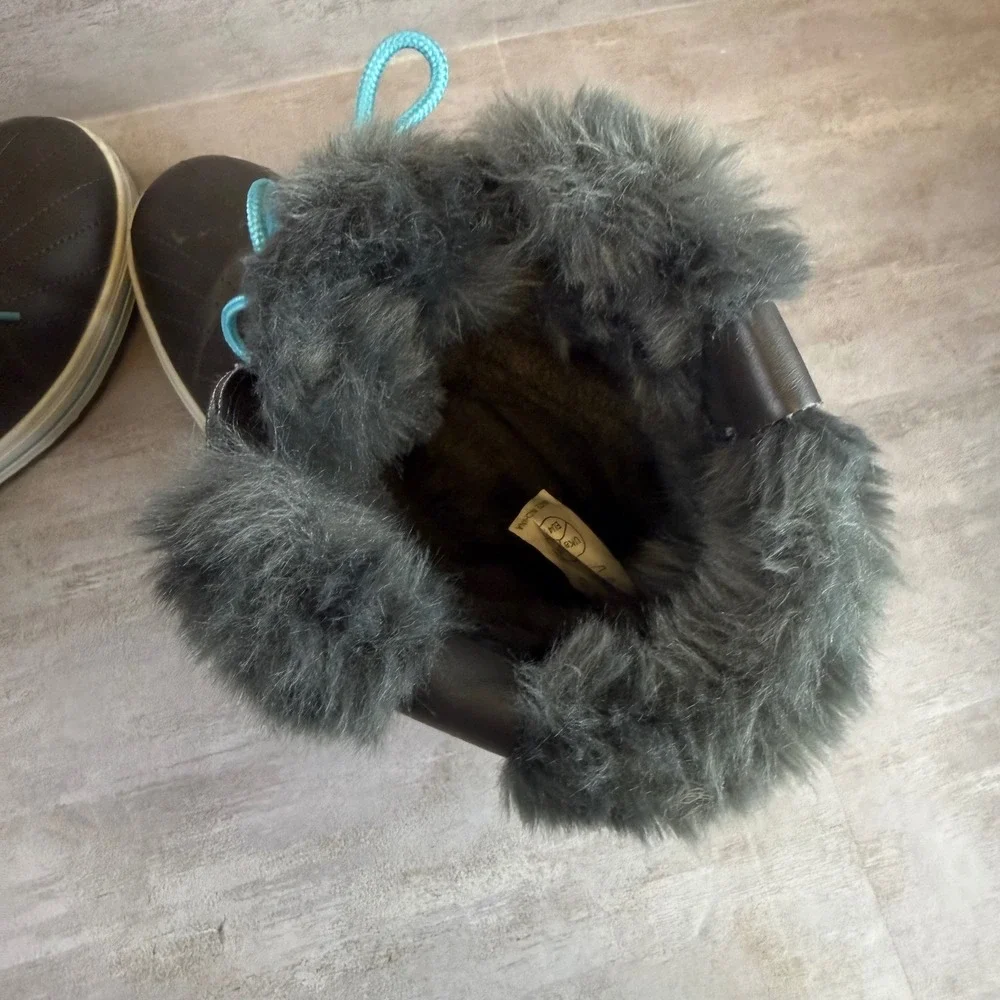 Polar Womens Winter Snow Boots Gray Faux Fur Trim Quilted Duck Boots Blue Laces